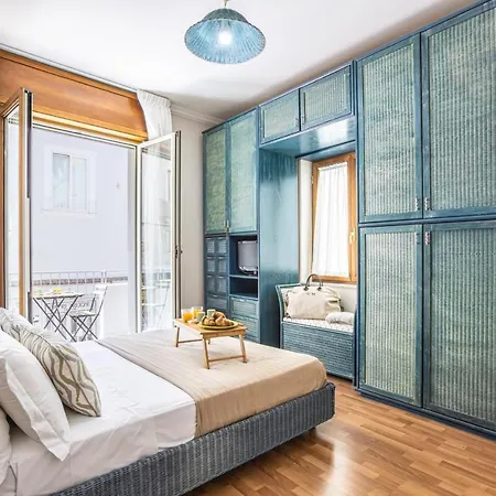 Апартаменти Sorrentovibes - Spacious 3 Bedrooms In Oldtown *