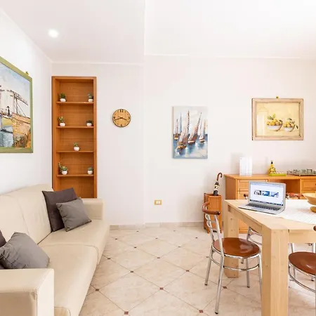 Sorrentovibes - Spacious 3 Bedrooms In Oldtown Апартаменти Сорренто