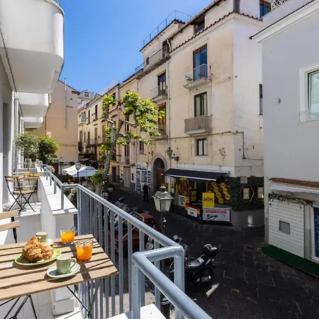 Sorrentovibes - Spacious 3 Bedrooms In Oldtown Apartment Sorrento