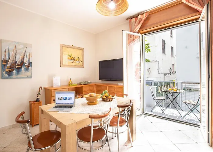 Sorrentovibes - Spacious 3 Bedrooms In Oldtown Apartment Sorrento