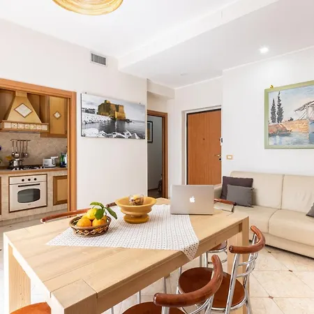 Sorrentovibes - Spacious 3 Bedrooms In Oldtown 소렌토