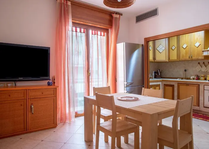 Sorrentovibes - Spacious 3 Bedrooms In Oldtown Lägenhet